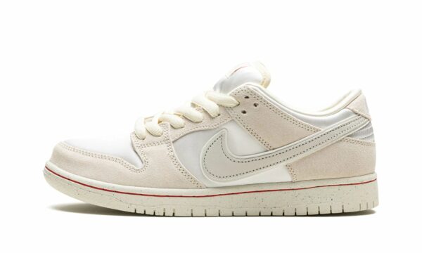 nike-sb-dunk-low-valentines-day-low-love-found_22109782_53027697_20481